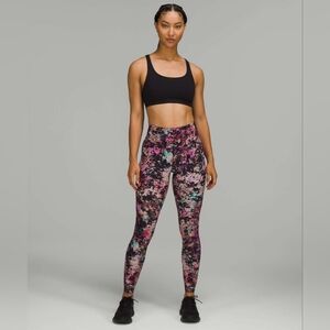 Lululemon Base Pace 28" size 8 Floral